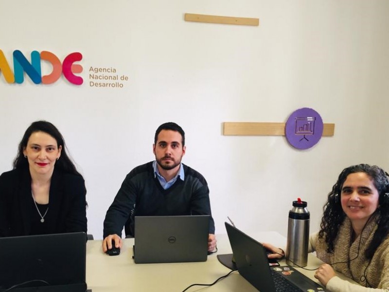 1_equipo_Acceso_al_Finianciamiento_en_lanzamiento_de__Fomento_de_la_Cultura_Financiera