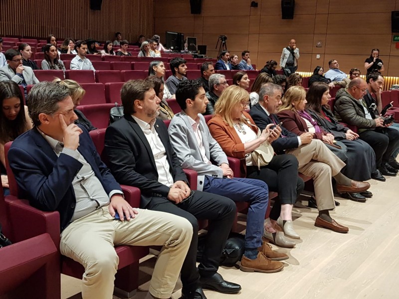6_publico_con_directores_ande