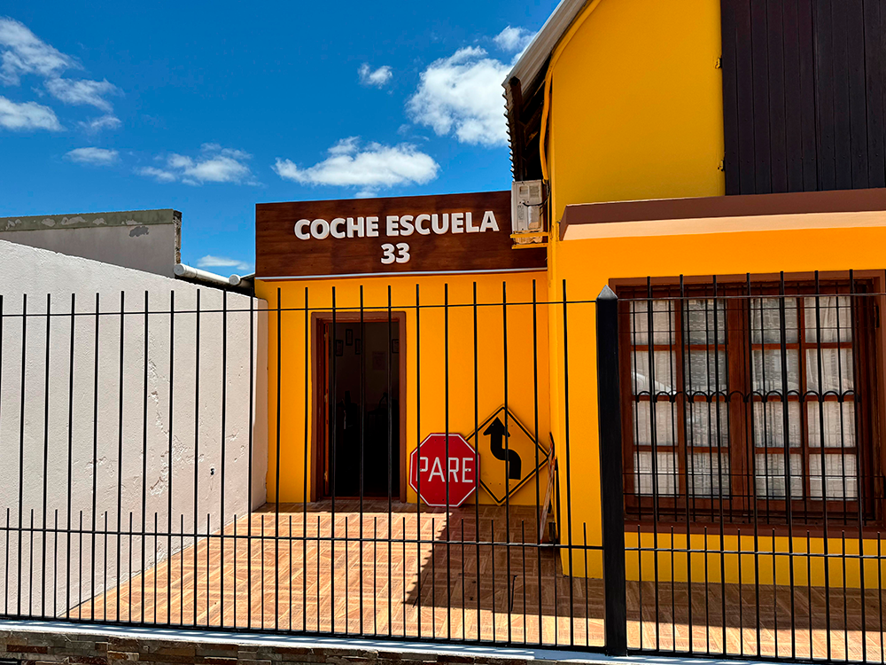 Coche Escuela 33